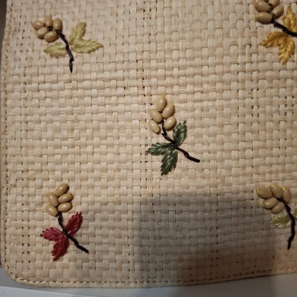 Fossil Woven Basket Crossbody Bag w/ Embroidered & Beaded Flowers - Cream - Picture 3 of 9
